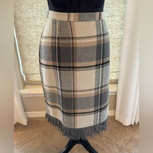 Cute! For Cynthia Gray/Slate/Blue/Tan Plaid Skirt w/Dark Gray Fringe